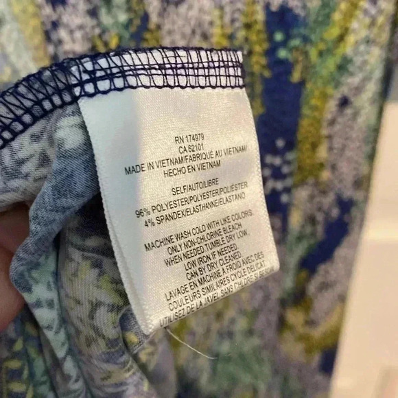 BCBG Maxazria womens wrap dress - 3/4 sleeve - blue/green/yellow - size small - Picture 5 of 7